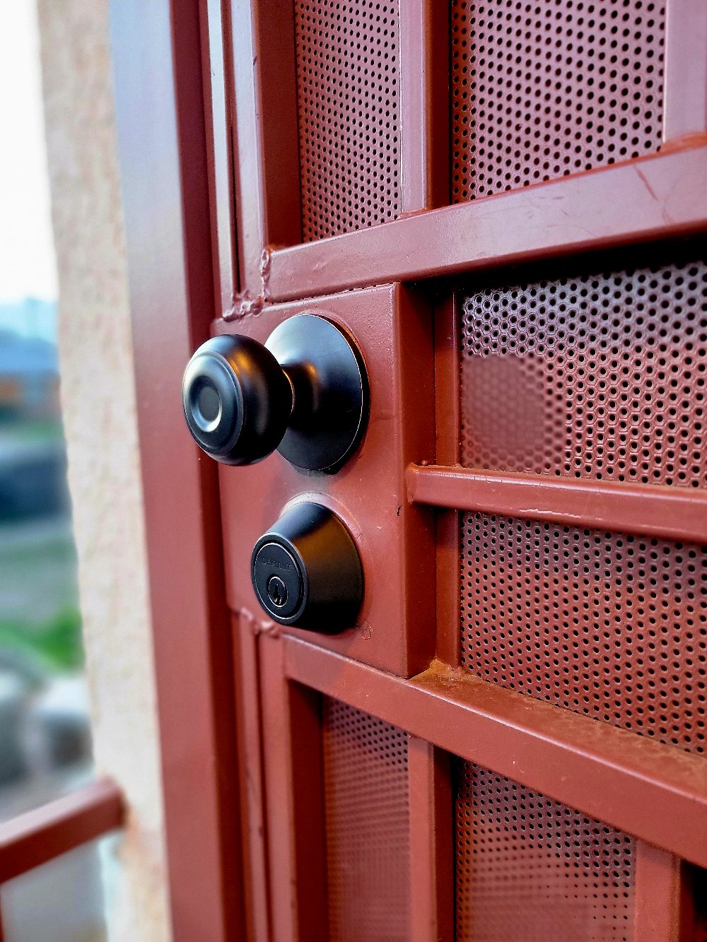 Commercial Lock Gate